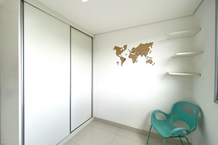 Apartamento à venda com 80m², 3 quartos e 2 vagasQuarto 3