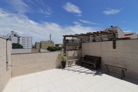 Apartamento à venda com 160m², 3 quartos e 2 vagasQuintal