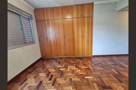 Apartamento para alugar com 150m², 5 quartos e 1 vaga Apartamento para alugar com 150m², 5 quartos e 1 vagaSuite