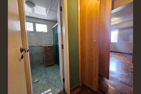 Apartamento para alugar com 150m², 5 quartos e 1 vaga Apartamento para alugar com 150m², 5 quartos e 1 vagaSuite