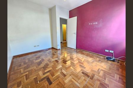 Apartamento para alugar com 150m², 5 quartos e 1 vaga Apartamento para alugar com 150m², 5 quartos e 1 vagaQuarto