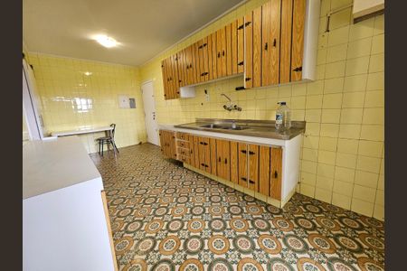 Apartamento para alugar com 150m², 5 quartos e 1 vaga Apartamento para alugar com 150m², 5 quartos e 1 vagaCozinha