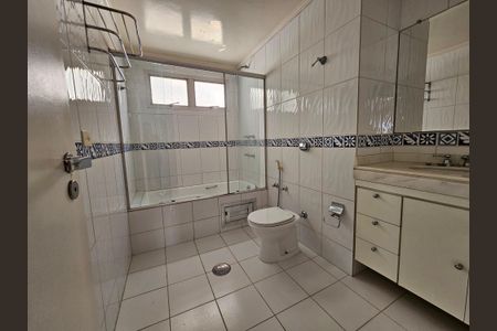 Apartamento para alugar com 150m², 5 quartos e 1 vaga Apartamento para alugar com 150m², 5 quartos e 1 vagaBanheiro