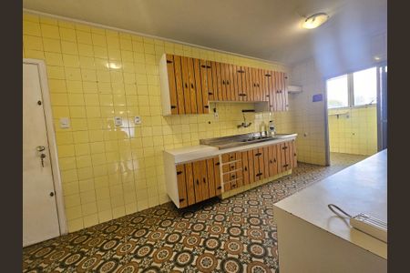 Apartamento para alugar com 150m², 5 quartos e 1 vaga Apartamento para alugar com 150m², 5 quartos e 1 vagaCozinha