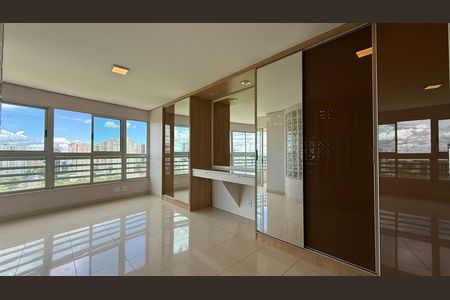 Apartamento à venda com 269m², 4 quartos e 3 vagas Apartamento à venda com 269m², 4 quartos e 3 vagasSuite 01 - Principal