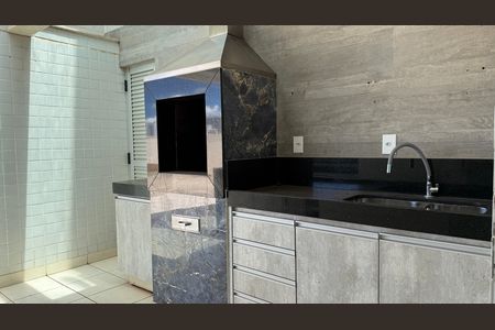 Apartamento à venda com 269m², 4 quartos e 3 vagas Apartamento à venda com 269m², 4 quartos e 3 vagasCob. Privativa - Churrasqueira