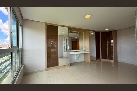 Apartamento à venda com 269m², 4 quartos e 3 vagas Apartamento à venda com 269m², 4 quartos e 3 vagasSuite 01 - Principal