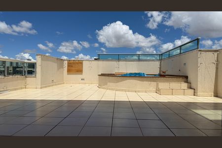 Apartamento à venda com 269m², 4 quartos e 3 vagas Apartamento à venda com 269m², 4 quartos e 3 vagasCob. Privativa - Piscina