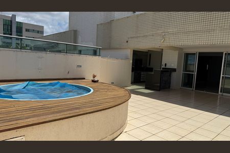 Apartamento à venda com 269m², 4 quartos e 3 vagas Apartamento à venda com 269m², 4 quartos e 3 vagasCob. Privativa - Piscina