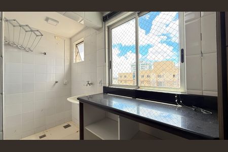 Apartamento à venda com 269m², 4 quartos e 3 vagas Apartamento à venda com 269m², 4 quartos e 3 vagasLavanderia