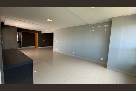 Apartamento à venda com 269m², 4 quartos e 3 vagas Apartamento à venda com 269m², 4 quartos e 3 vagasSala TV