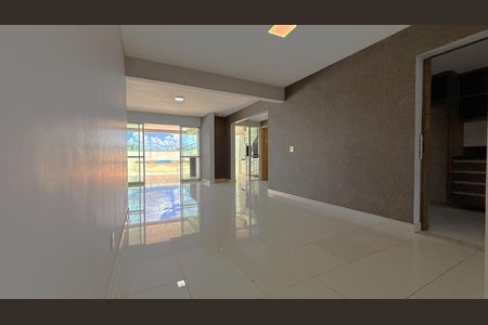 Apartamento à venda com 269m², 4 quartos e 3 vagas Apartamento à venda com 269m², 4 quartos e 3 vagasSala Jantar