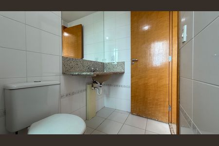 Apartamento à venda com 269m², 4 quartos e 3 vagas Apartamento à venda com 269m², 4 quartos e 3 vagasSuite 02 - Banheiro