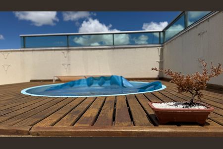 Apartamento à venda com 269m², 4 quartos e 3 vagas Apartamento à venda com 269m², 4 quartos e 3 vagasCob. Privativa - Piscina