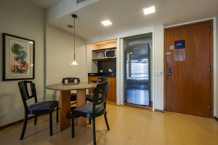 Sala/Cozinha de apartamento para alugar com 1 quarto, 43m² em Pinheiros, São Paulo