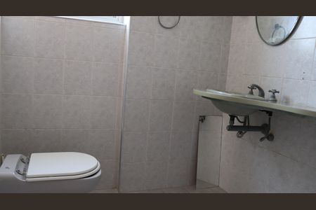 Banheiro de apartamento para alugar com 3 quartos, 70m² em Bela Vista, São Paulo