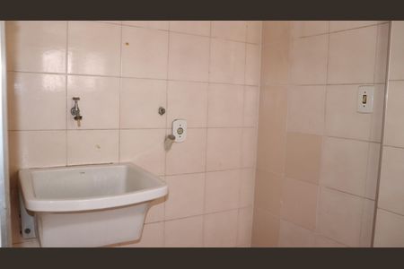 Apartamento para alugar com 70m², 3 quartos e 1 vagaÁrea de Serviço