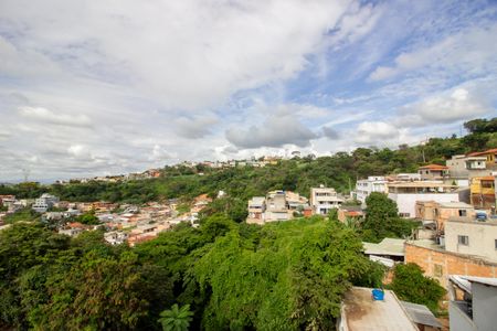 Vista da Varanda de apartamento à venda com 2 quartos, 52m² em Chácara Contagem, Contagem