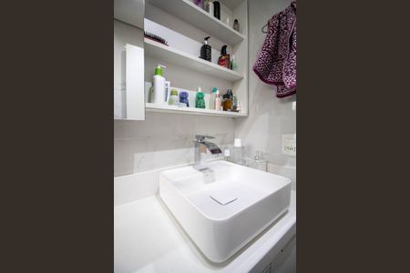 Apartamento à venda com 96m², 3 quartos e 2 vagasBanheiro Suíte