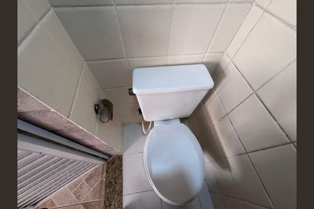 Casa de condomínio para alugar com 250m², 5 quartos e 2 vagas Casa de condomínio para alugar com 250m², 5 quartos e 2 vagasLavabo