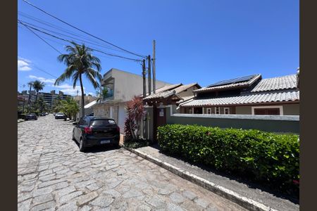 Casa de condomínio para alugar com 250m², 5 quartos e 2 vagas Casa de condomínio para alugar com 250m², 5 quartos e 2 vagasFachada