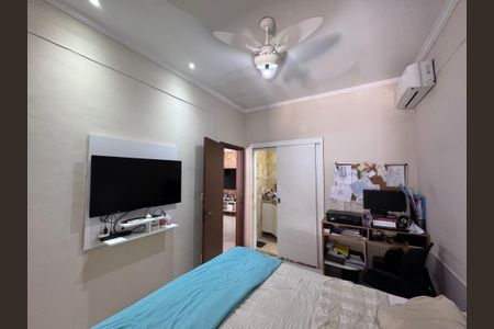 Casa de condomínio para alugar com 250m², 5 quartos e 2 vagas Casa de condomínio para alugar com 250m², 5 quartos e 2 vagasSuíte