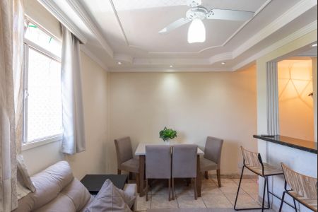 Sala de apartamento para alugar com 2 quartos, 57m² em Parque Residencial Vila União, Campinas