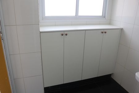 Apartamento à venda com 69m², 2 quartos e 1 vagaÁrea de Serviço