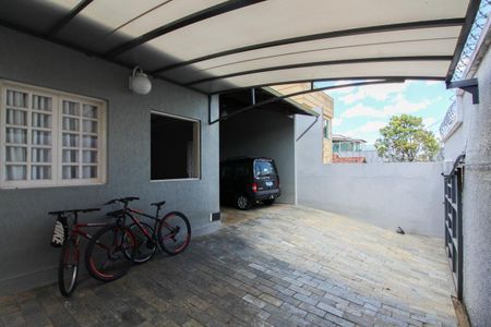 Casa à venda com 200m², 3 quartos e 3 vagasGaragem