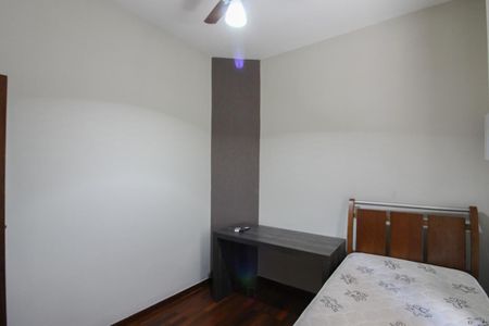 Casa à venda com 200m², 3 quartos e 3 vagasQuarto 2