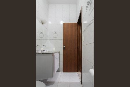 Casa à venda com 200m², 3 quartos e 3 vagasBanheiro da Suíte