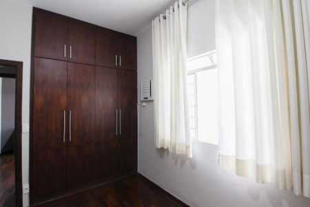 Casa à venda com 200m², 3 quartos e 3 vagasQuarto 1