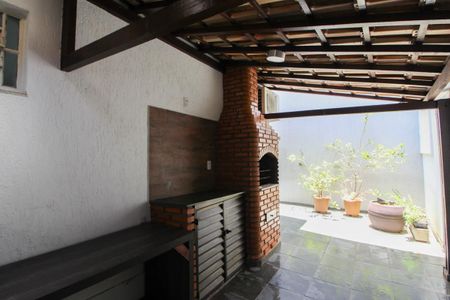 Casa à venda com 200m², 3 quartos e 3 vagasEspaço Gourmet