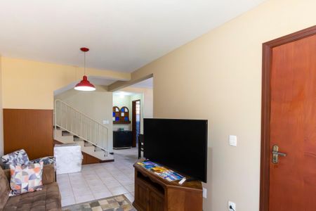 Casa de Condomínio para alugar com 3 quartos, 114m² em Arruamento Fain José Feres, Campinas