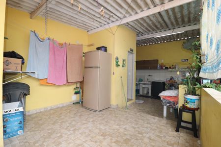 Casa à venda com 157m², 3 quartos e 2 vagasÁrea externa