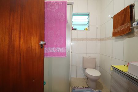 Casa à venda com 157m², 3 quartos e 2 vagasBanheiro 2
