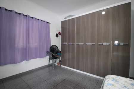 Casa à venda com 157m², 3 quartos e 2 vagasQuarto 3