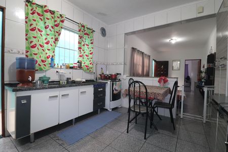 Casa à venda com 157m², 3 quartos e 2 vagasCozinha