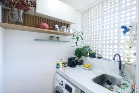 Apartamento à venda com 60m², 2 quartos e 1 vagaÁrea de Serviço
