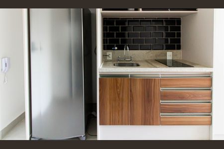 Cozinha de kitnet/studio para alugar com 1 quarto, 25m² em Perdizes, São Paulo