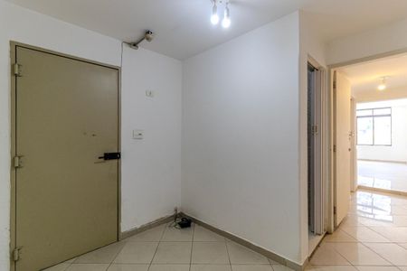 Studio à venda com 45m², 1 quarto e sem vaga Studio à venda com 45m², 1 quarto e sem vagaEntrada