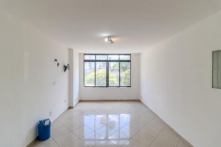 Studio à venda com 45m², 1 quarto e sem vaga Studio à venda com 45m², 1 quarto e sem vagaStudio