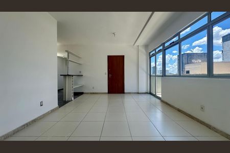 Sala  de apartamento para alugar com 1 quarto, 114m² em Funcionários, Belo Horizonte