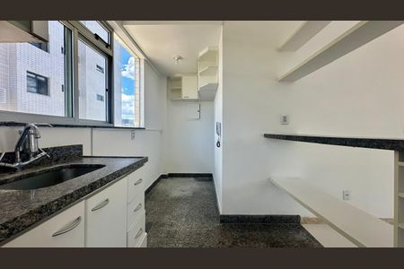 Apartamento para alugar com 114m², 1 quarto e 1 vagaCozinha 