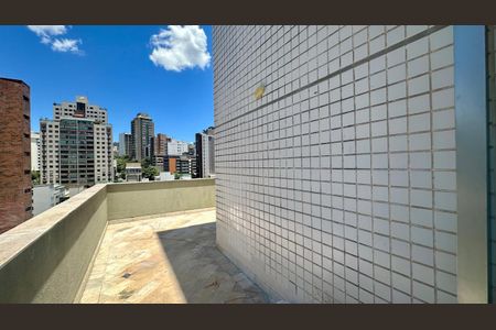 Apartamento para alugar com 114m², 1 quarto e 1 vagaTerraço  