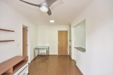 Sala de apartamento para alugar com 1 quarto, 40m² em Vila Andrade, São Paulo