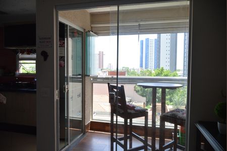 Sala de apartamento à venda com 2 quartos, 52m² em Vila Eldizia, Santo André
