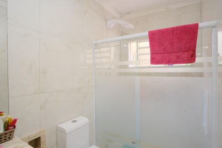 Casa à venda com 200m², 4 quartos e 3 vagasBanheiro 1