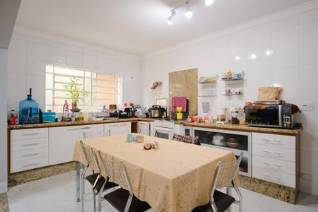 Casa à venda com 200m², 4 quartos e 3 vagasCozinha