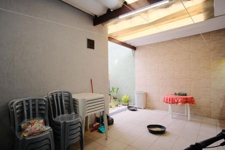 Casa à venda com 200m², 4 quartos e 3 vagasQuintal